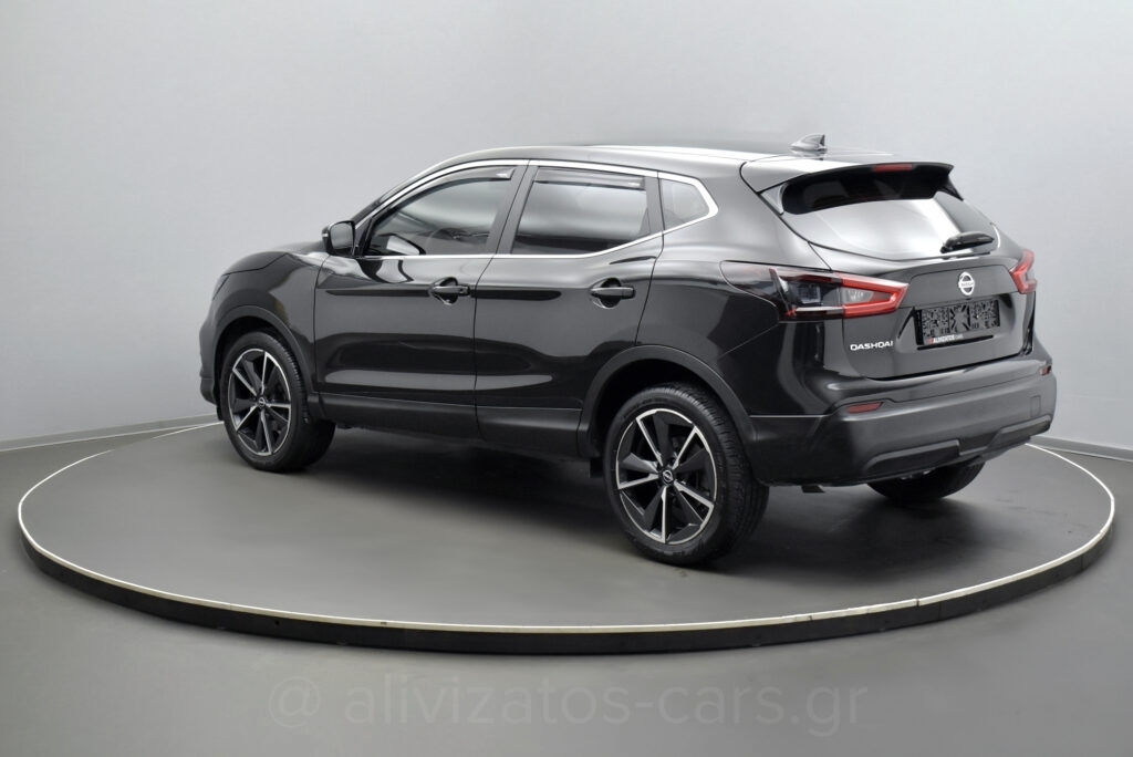 Nissan Qashqai - 1.5 dCi N-Connecta Automatic Facelift R19