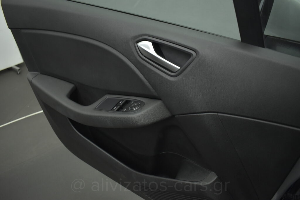 Renault Clio - 1.0 TCe Business Full Led 90hp Navigation