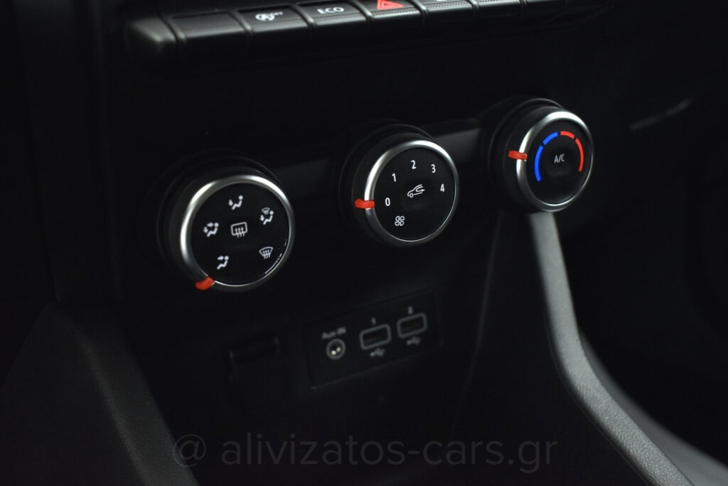 Renault Clio - 1.0 TCe Business Full Led 90hp Navigation