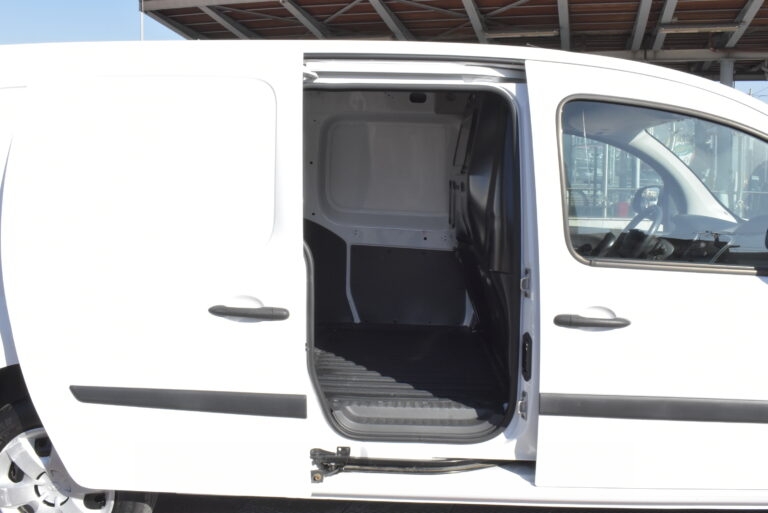 Renault Kangoo - Maxi 3 Θέσιο 1.5 dCi Express 95hp Navi