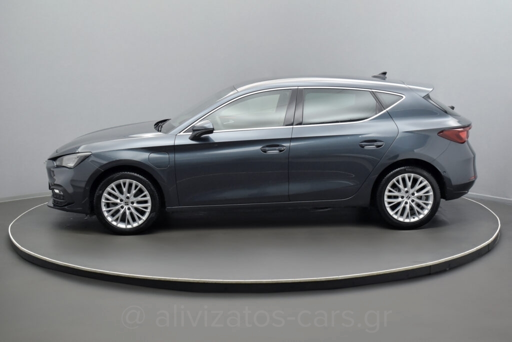 Seat Leon - 1.4 eTSI PHEV Xcellence DSG 204hp Plug-in Hybrid Camera