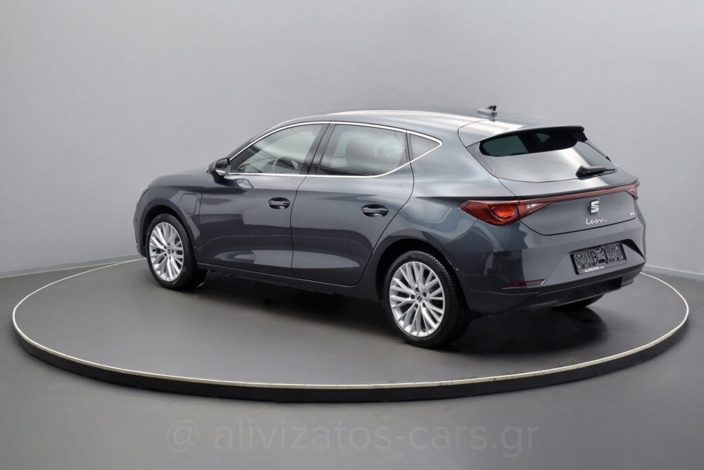 Seat Leon - 1.4 eTSI PHEV Xcellence DSG 204hp Plug-in Hybrid Camera