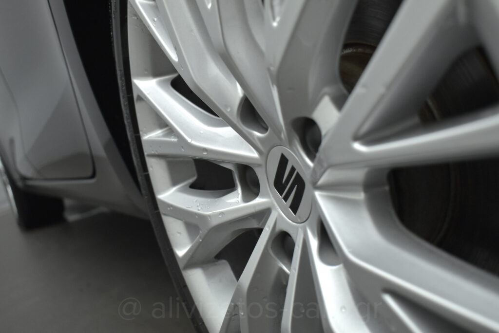 Seat Leon - 1.4 eTSI PHEV Xcellence DSG 204hp Plug-in Hybrid Camera