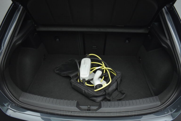 Seat Leon - 1.4 eTSI PHEV Xcellence DSG 204hp Plug-in Hybrid Camera