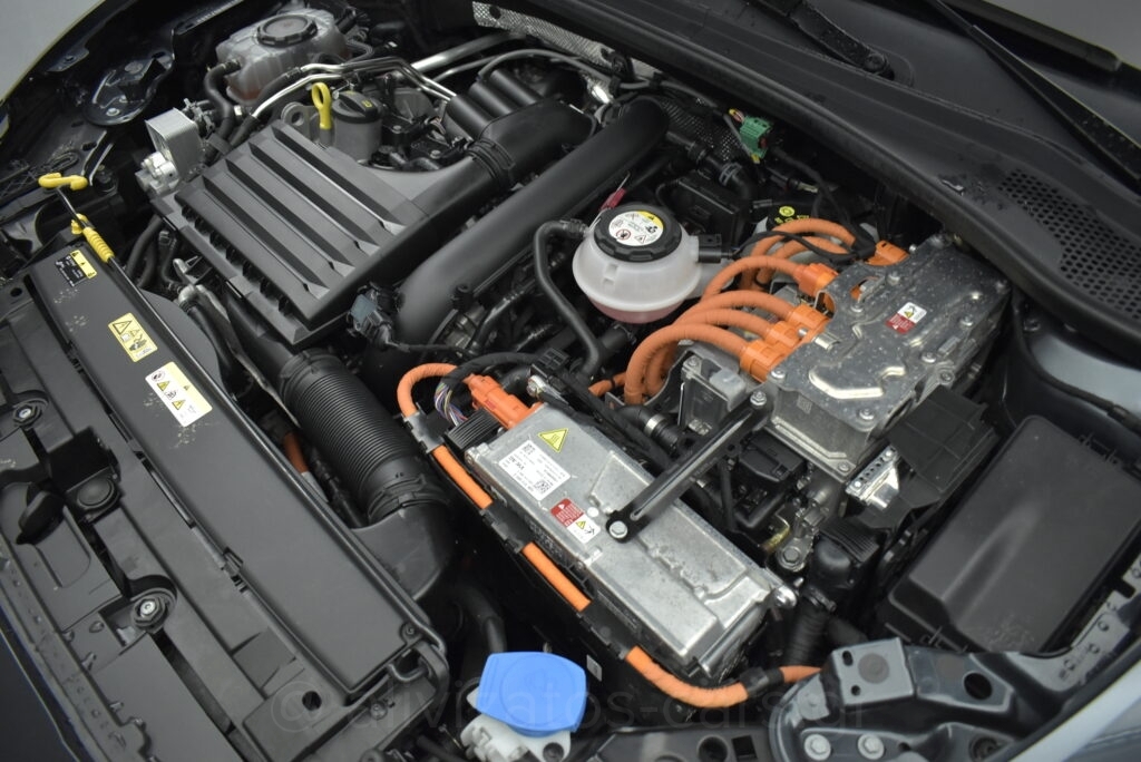 Seat Leon - 1.4 eTSI PHEV Xcellence DSG 204hp Plug-in Hybrid Camera