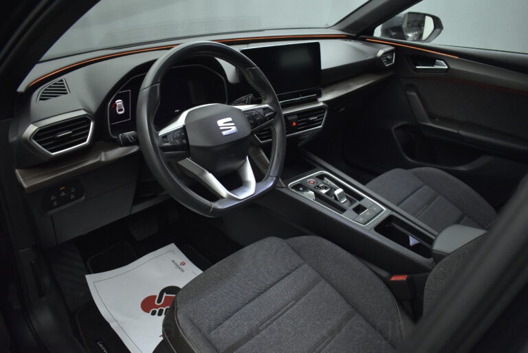 Seat Leon - 1.4 eTSI PHEV Xcellence DSG 204hp Plug-in Hybrid Camera