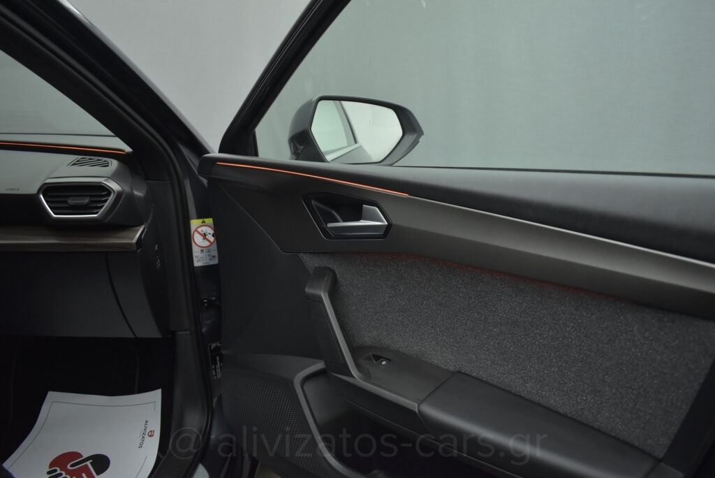 Seat Leon - 1.4 eTSI PHEV Xcellence DSG 204hp Plug-in Hybrid Camera