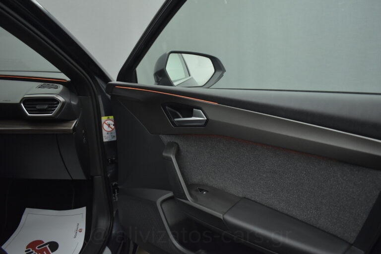 Seat Leon - 1.4 eTSI PHEV Xcellence DSG 204hp Plug-in Hybrid Camera