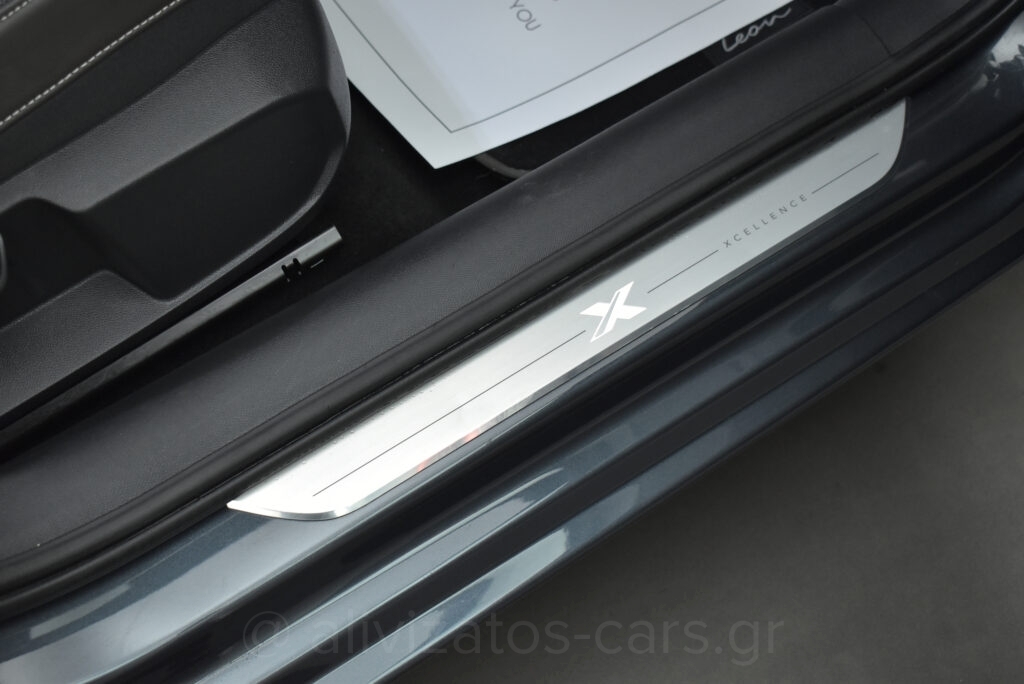 Seat Leon - 1.4 eTSI PHEV Xcellence DSG 204hp Plug-in Hybrid Camera