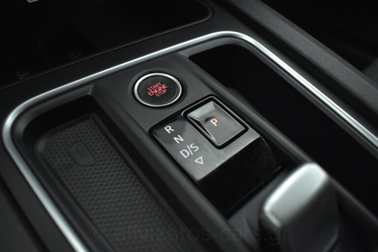 Seat Leon - 1.4 eTSI PHEV Xcellence DSG 204hp Plug-in Hybrid Camera