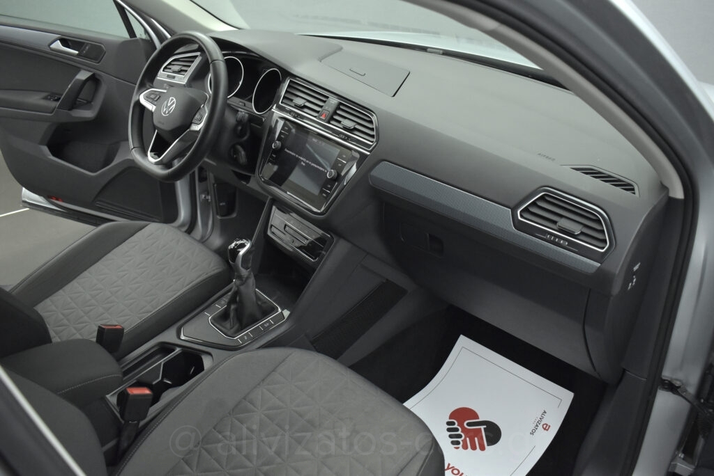 Volkswagen Tiguan - 2.0 TDI 122 hp Park Assist 26.749 ΧΛΜ!!!