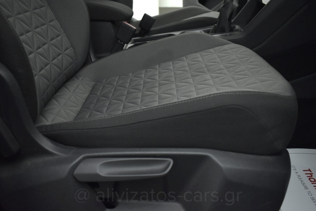 Volkswagen Tiguan - 2.0 TDI 122 hp Park Assist 26.749 ΧΛΜ!!!