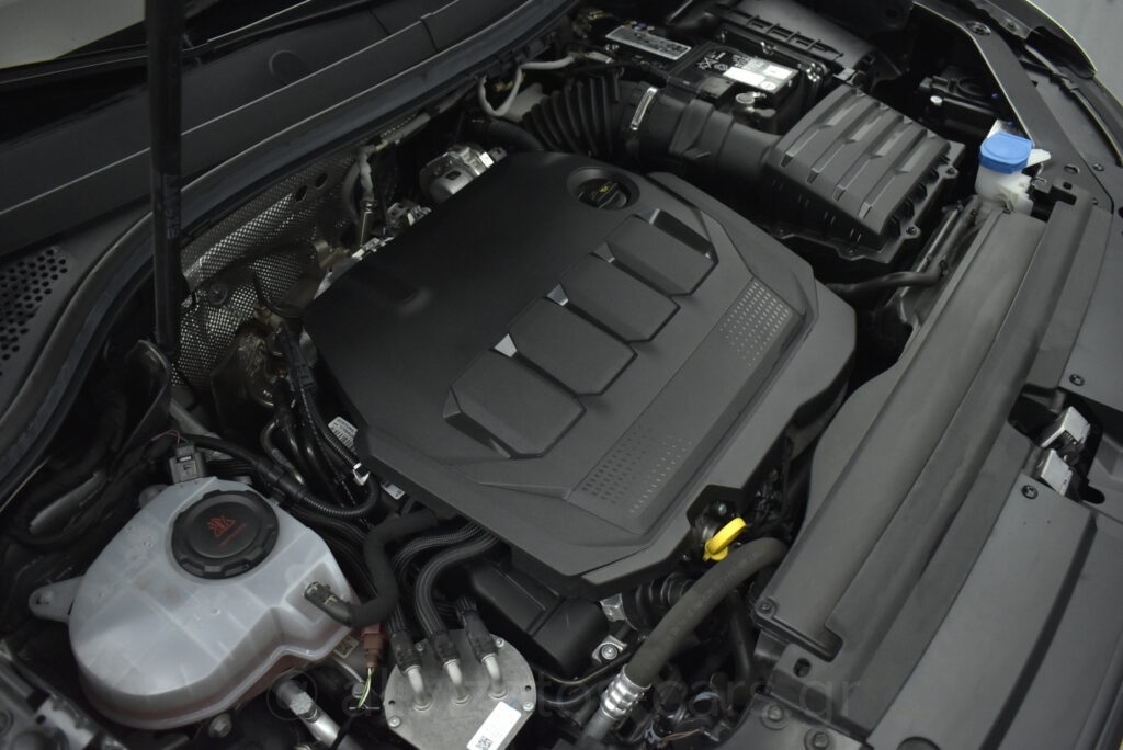 Volkswagen Tiguan - 2.0 TDI 122 hp Park Assist 26.749 ΧΛΜ!!!