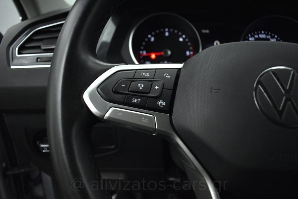 Volkswagen Tiguan - 2.0 TDI 122 hp Park Assist 26.749 ΧΛΜ!!!