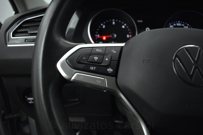 Volkswagen Tiguan - 2.0 TDI 122 hp Park Assist 26.749 ΧΛΜ!!!