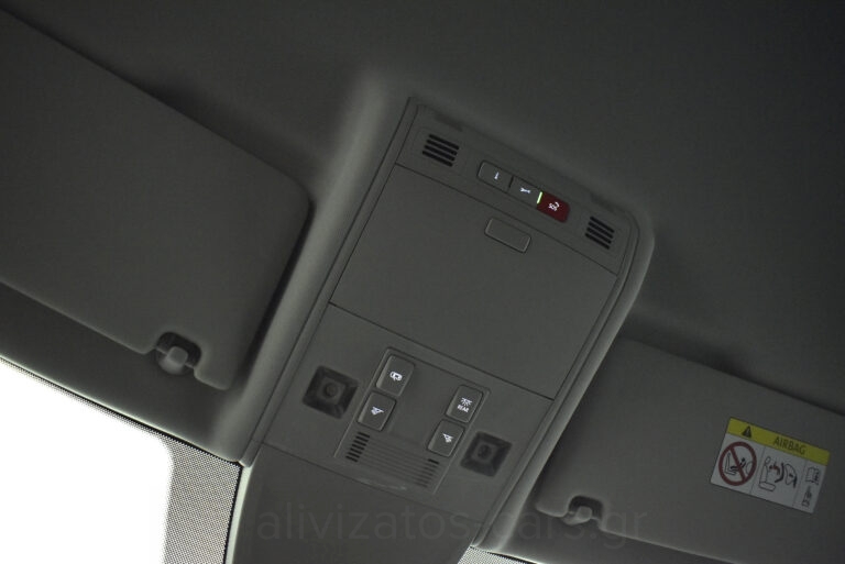 Volkswagen Tiguan - 2.0 TDI 122 hp Park Assist 26.749 ΧΛΜ!!!