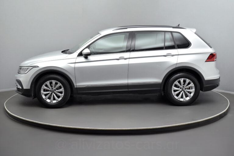 Volkswagen Tiguan - 2.0 TDI 122 hp Park Assist 26.749 ΧΛΜ!!!