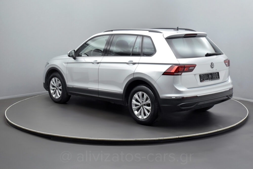 Volkswagen Tiguan - 2.0 TDI 122 hp Park Assist 26.749 ΧΛΜ!!!
