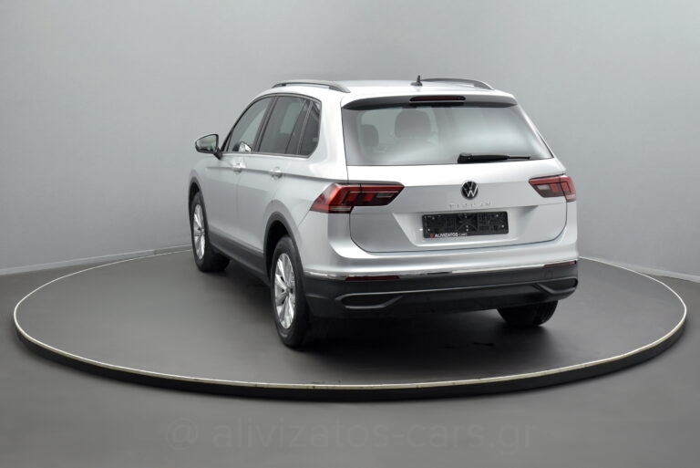 Volkswagen Tiguan - 2.0 TDI 122 hp Park Assist 26.749 ΧΛΜ!!!