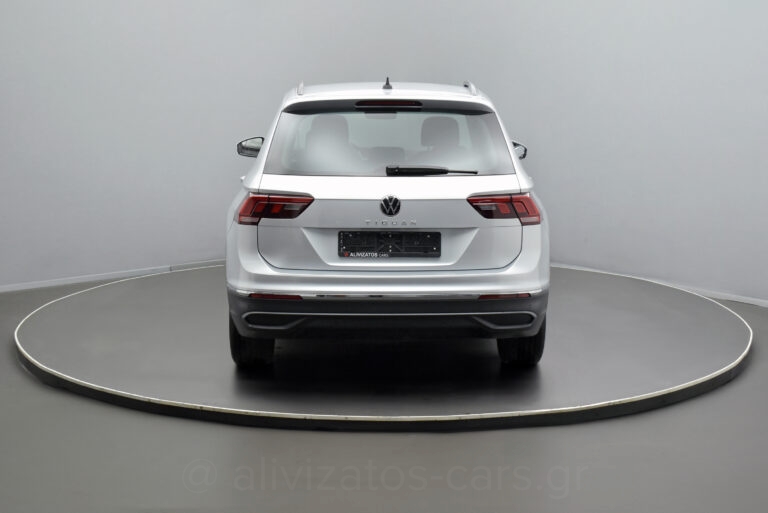 Volkswagen Tiguan - 2.0 TDI 122 hp Park Assist 26.749 ΧΛΜ!!!