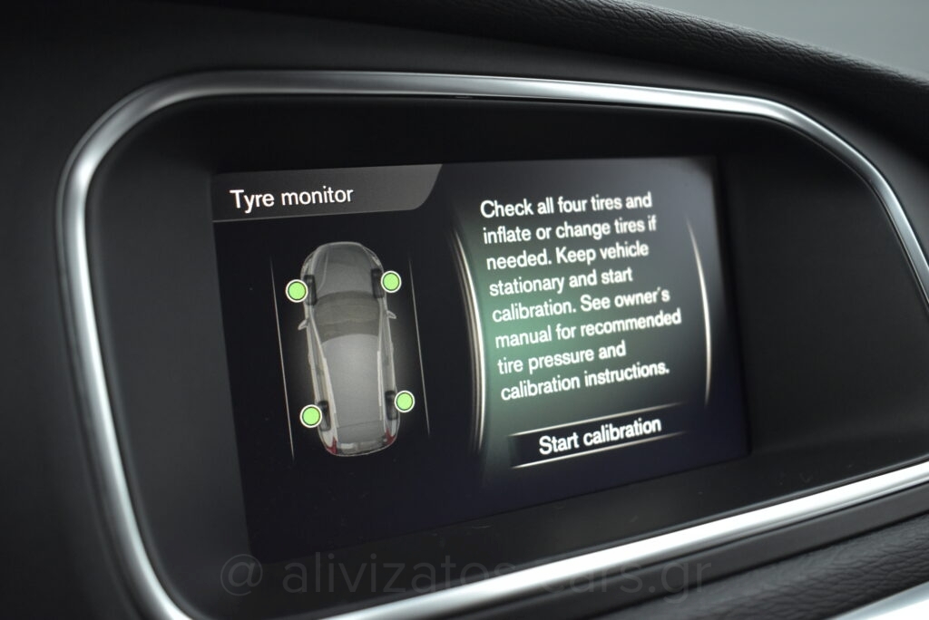 Volvo V40 Cross Country - T3 Momentum Auto Full Led Facelift 152hp