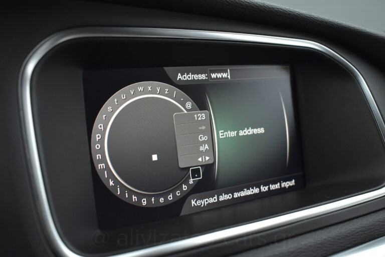 Volvo V40 Cross Country - T3 Momentum Auto Full Led Facelift 152hp