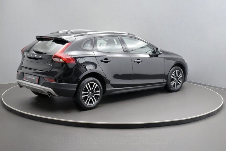 Volvo V40 Cross Country - T3 Momentum Auto Full Led Facelift 152hp