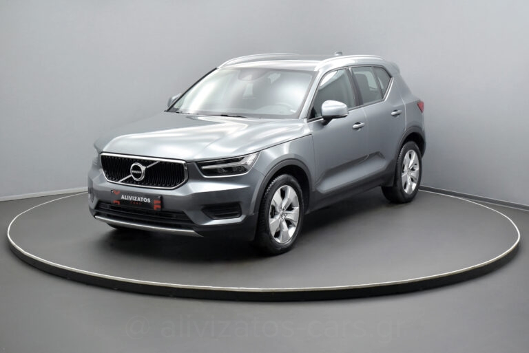 Volvo XC40 - 1.5 MOMENTUM AUTOMATIC 163hp