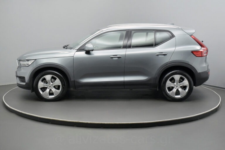 Volvo XC40 - 1.5 MOMENTUM AUTOMATIC 163hp