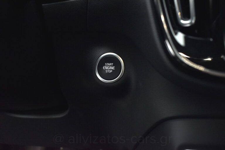 Volvo XC40 - 1.5 MOMENTUM AUTOMATIC 163hp