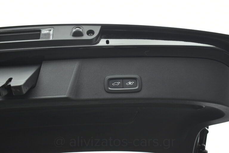 Volvo XC40 - 1.5 T5 PHEV ULTIMATE Panorama Leather Harman Facelift