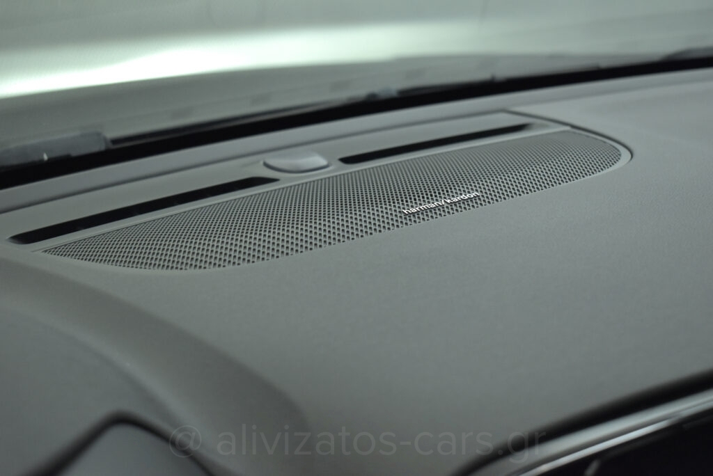 Volvo XC40 - 1.5 T5 PHEV ULTIMATE Panorama Leather Harman Facelift