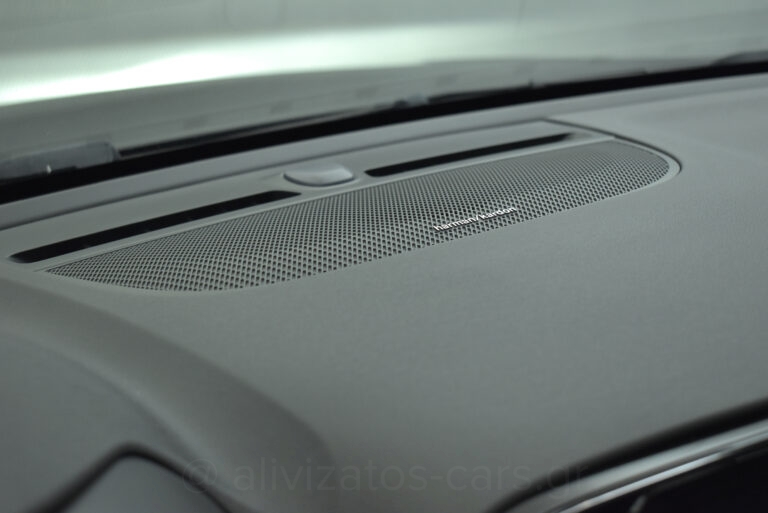 Volvo XC40 - 1.5 T5 PHEV ULTIMATE Panorama Leather Harman Facelift