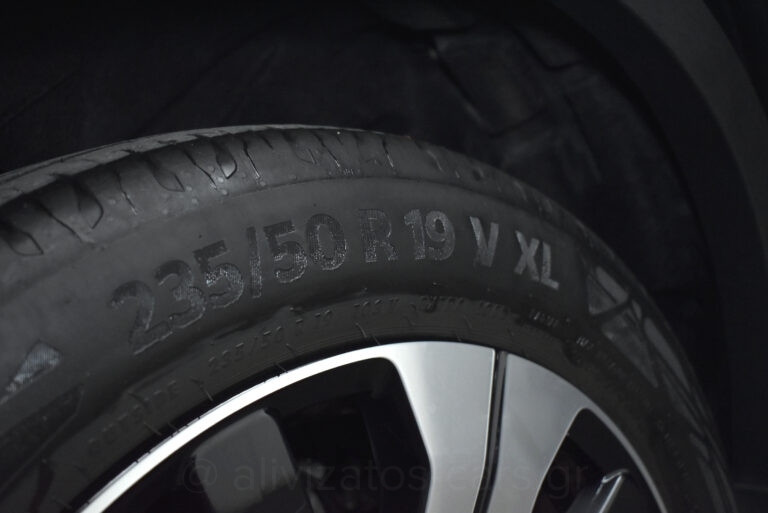 Volvo XC40 - 1.5 T5 PHEV ULTIMATE Panorama Leather Harman Facelift