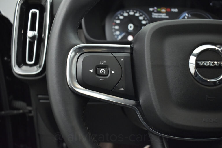 Volvo XC40 - 1.5 T5 PHEV ULTIMATE Panorama Leather Harman Facelift