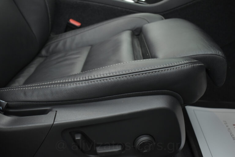 Volvo XC40 - 1.5 T5 PHEV ULTIMATE Panorama Leather Harman Facelift