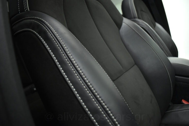 Volvo XC40 - D4 R-Design 190hp Panorama 4x4