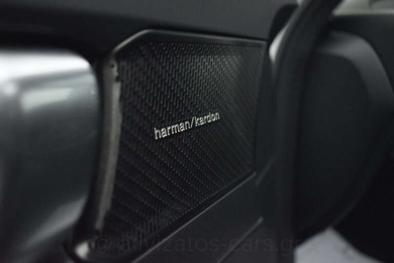 Volvo XC40 - D4 R-Design 190hp Panorama 4x4