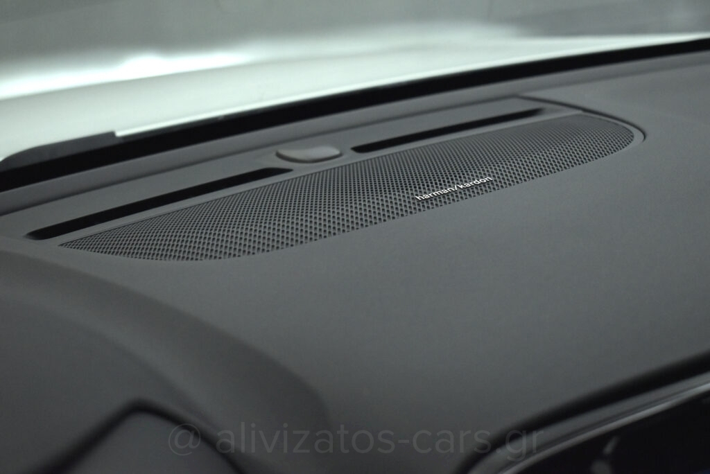 Volvo XC40 - D4 R-Design 190hp Panorama 4x4