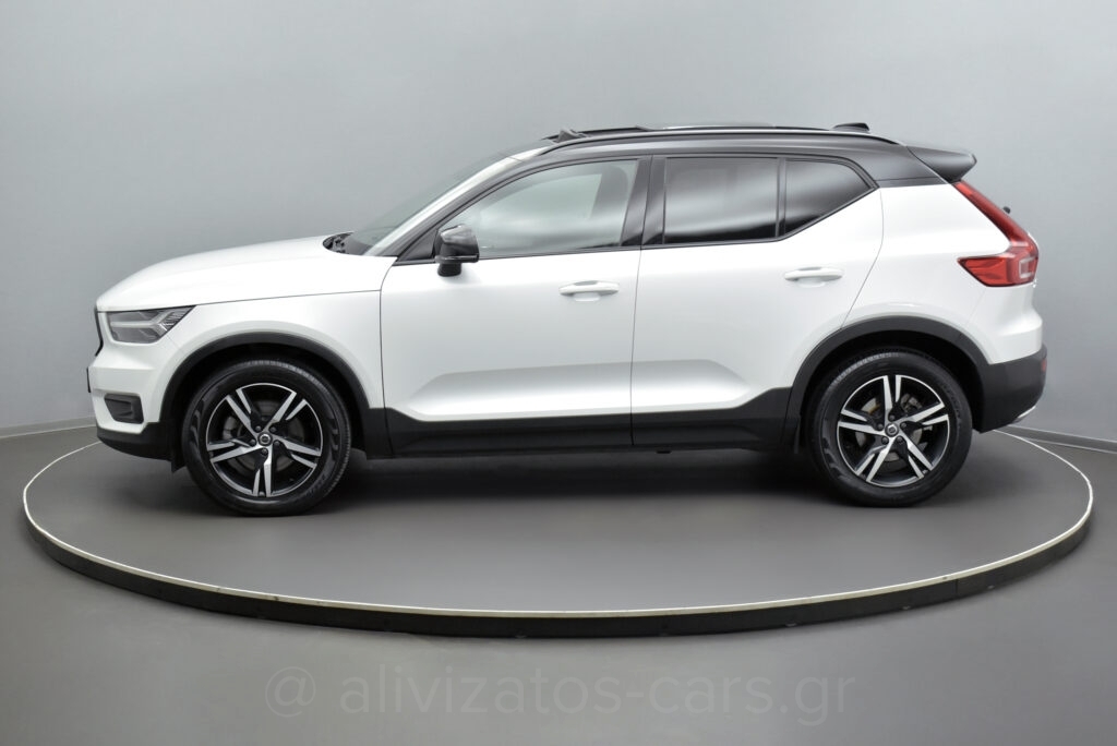 Volvo XC40 - D4 R-Design 190hp Panorama 4x4