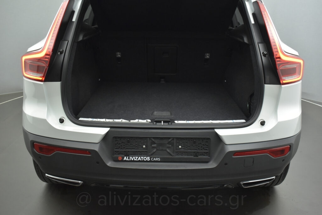 Volvo XC40 - D4 R-Design 190hp Panorama 4x4