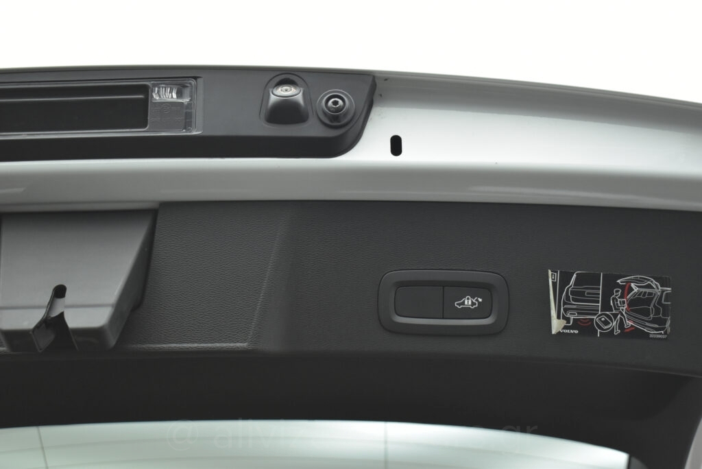 Volvo XC40 - D4 R-Design 190hp Panorama 4x4