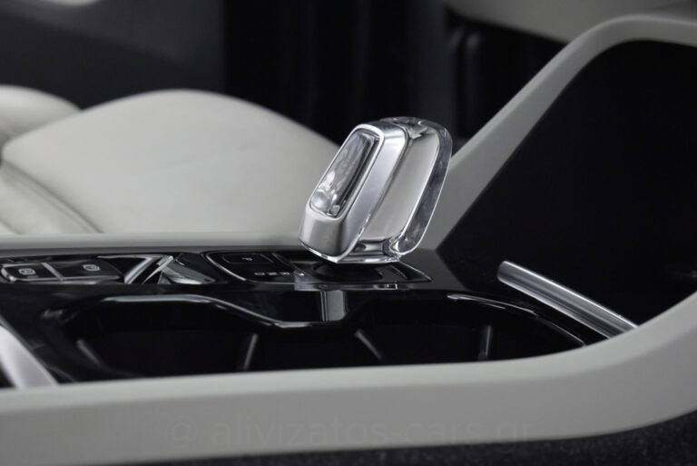 Volvo XC40 T4 Recharge Inscription Plug in Leather Navi R/19 - no-subtitle