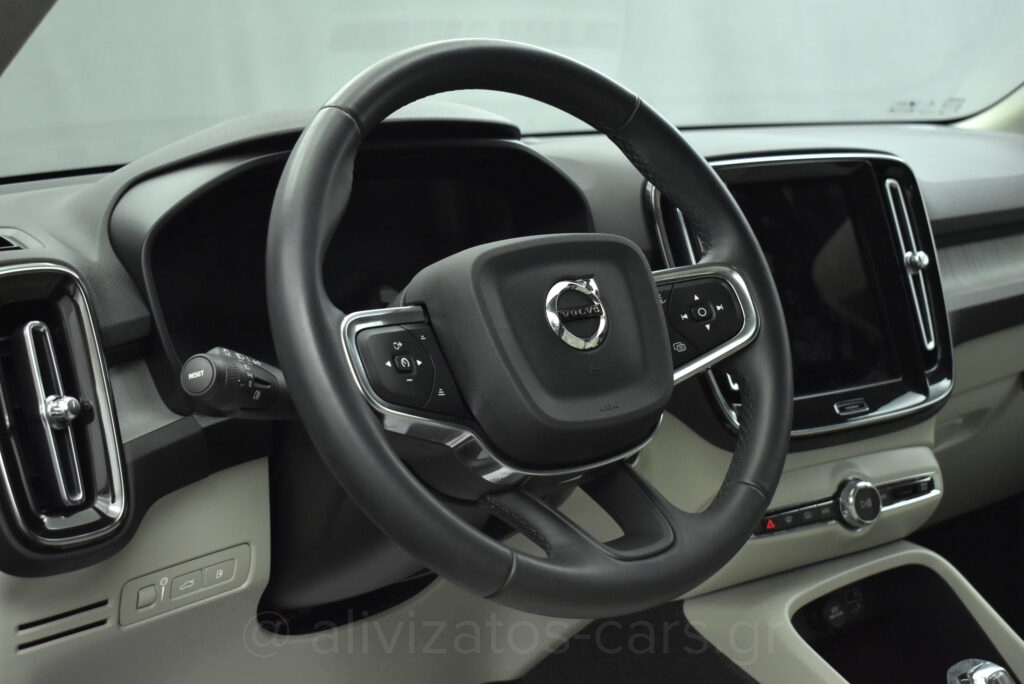 Volvo XC40 T4 Recharge Inscription Plug in Leather Navi R/19 - no-subtitle