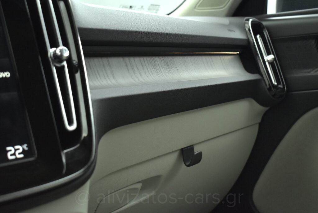 Volvo XC40 T4 Recharge Inscription Plug in Leather Navi R/19 - no-subtitle