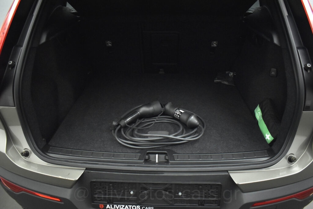 Volvo XC40 -  T5 Recharge 262hp Leather Navi R19