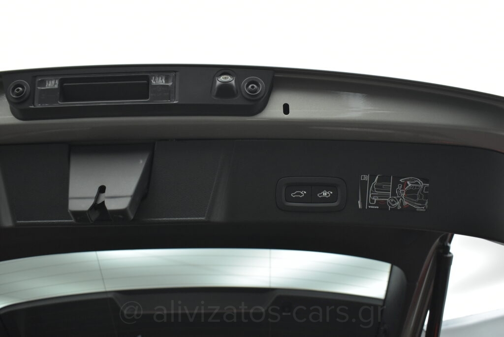 Volvo XC40 -  T5 Recharge 262hp Leather Navi R19