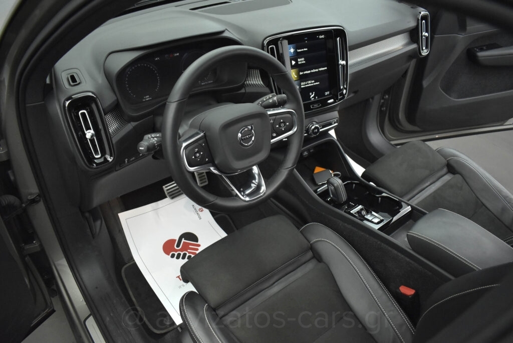 Volvo XC40 -  T5 Recharge 262hp Leather Navi R19