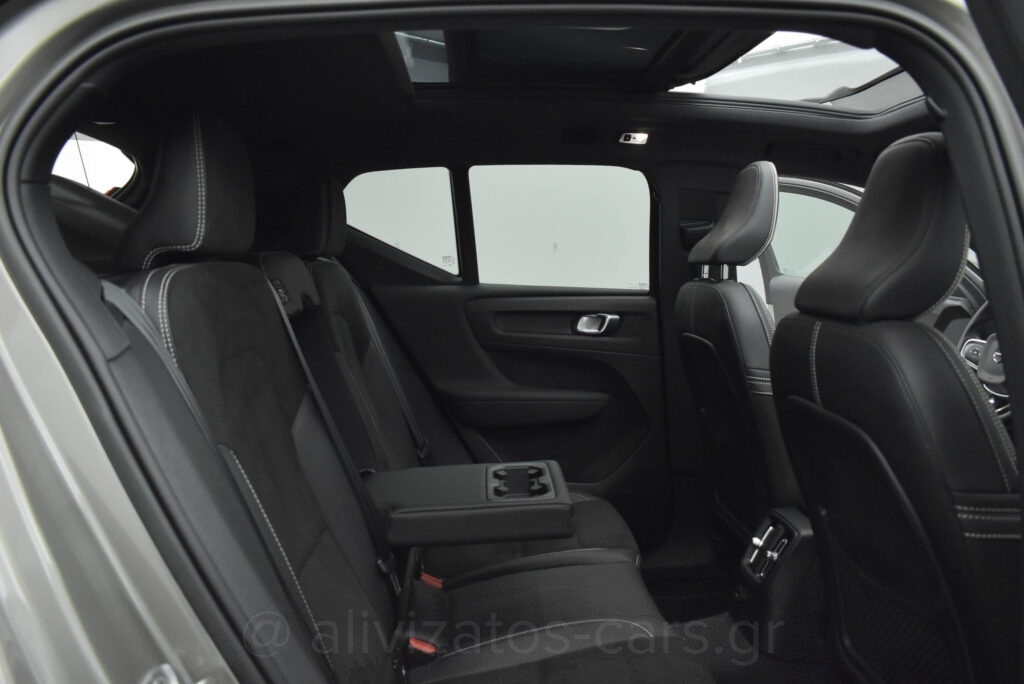 Volvo XC40 -  T5 Recharge 262hp Leather Navi R19