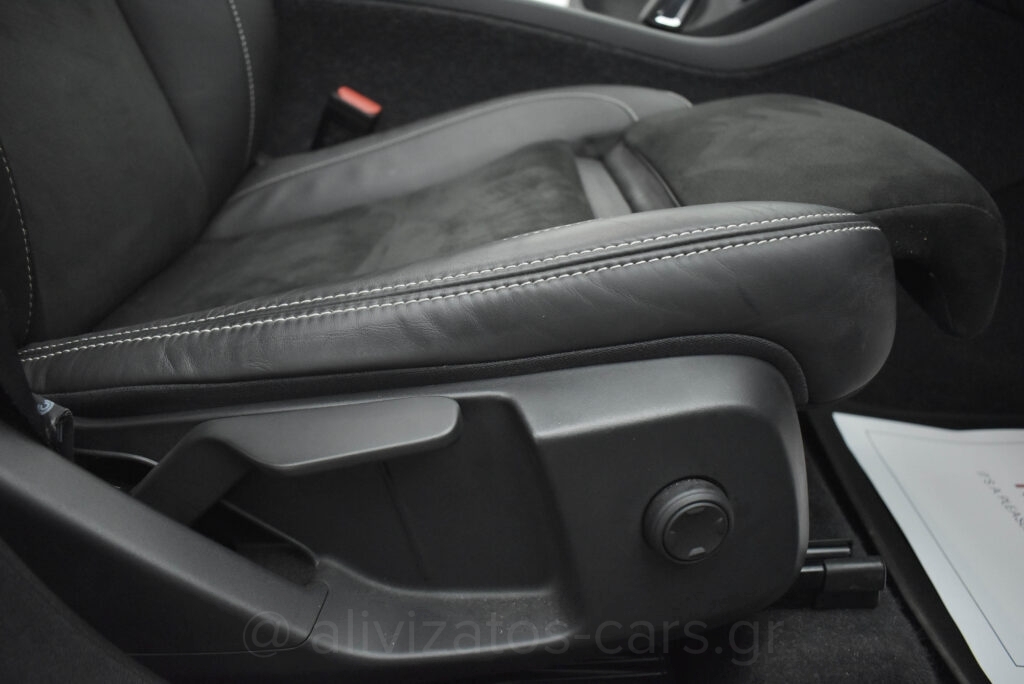 Volvo XC40 -  T5 Recharge 262hp Leather Navi R19